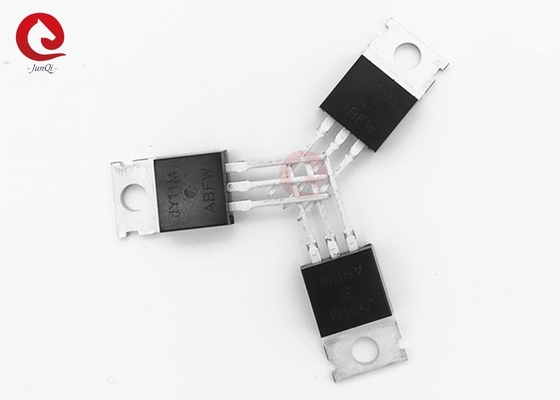 MOSFET JY11M para circuitos de alta frequência e com comutação dura